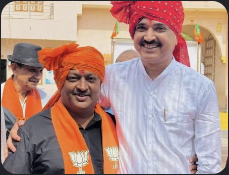 Hardikbhai Tamaliya with party workers